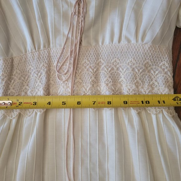 Rare Elizabethan Gunne Sax Gown - Picture 7 of 11